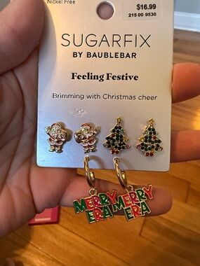 SUGARFIX by BaubleBar Holiday Earring Set - Green & Red